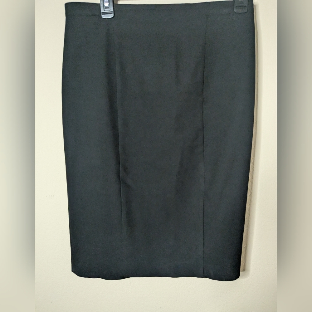 Ann Taylor black pencil skirt size 6